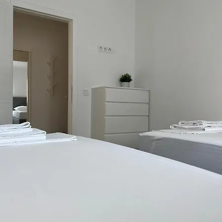 Luxuria Baška Voda