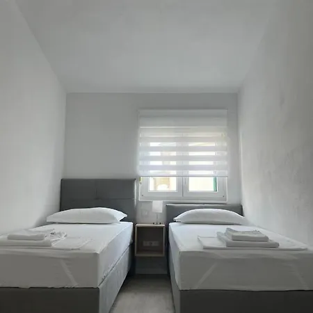 Luxuria Baška Voda