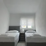 Luxuria Baška Voda