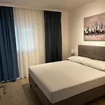 Luxuria Baška Voda