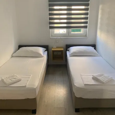 Luxuria Apartment Baska Voda