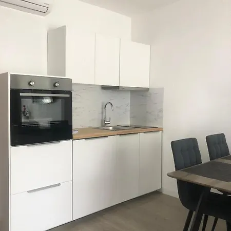 Apartment Luxuria Baska Voda