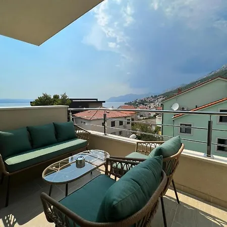 Apartment Luxuria Baska Voda
