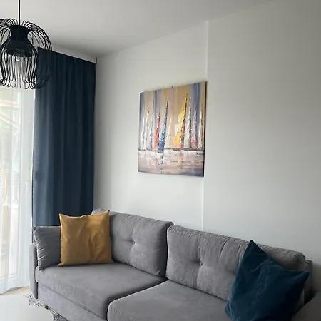 Luxuria Apartment