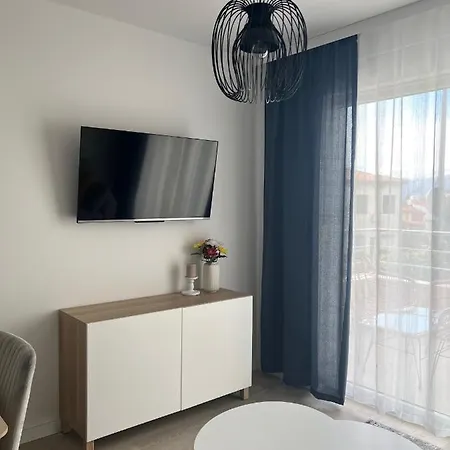 Luxuria Baska Voda