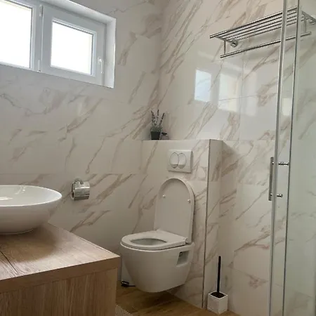 Apartment Luxuria Baska Voda