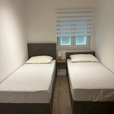 Luxuria Apartment