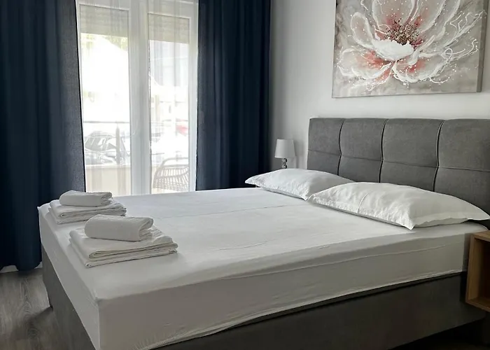 Luxuria Baška Voda